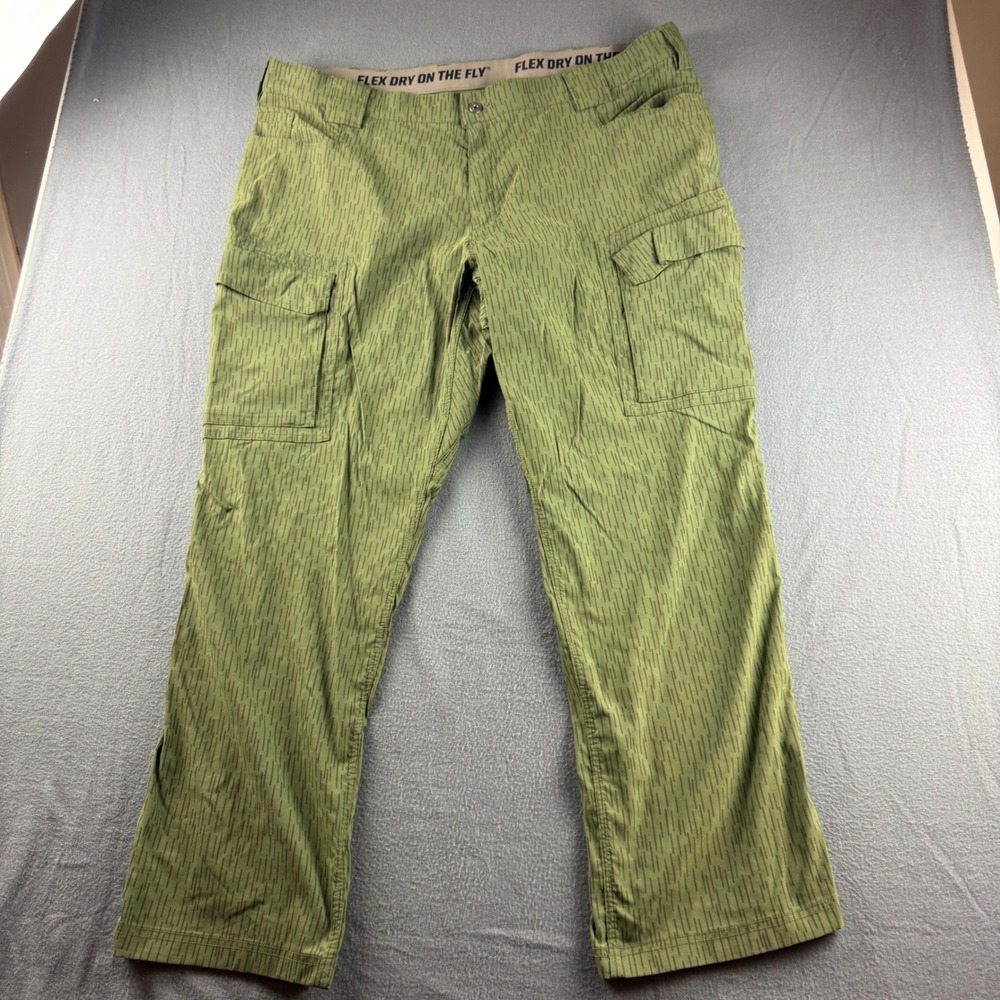 Duluth Trading Co Cargo Pants Mens 44x32 Green Raindrop Camo Flex Dry On The Fly